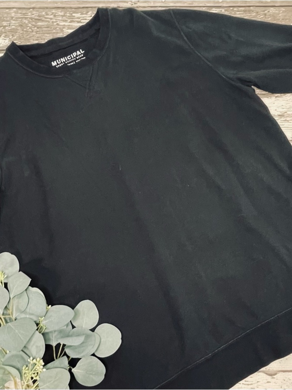 Municipal Long Sleeve Crew Neck Pullover